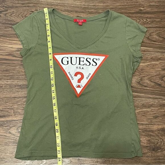 Guess Cap Sleeve V Neck Logo Tshirt Olive Green Size Large - Picture 8 of 9